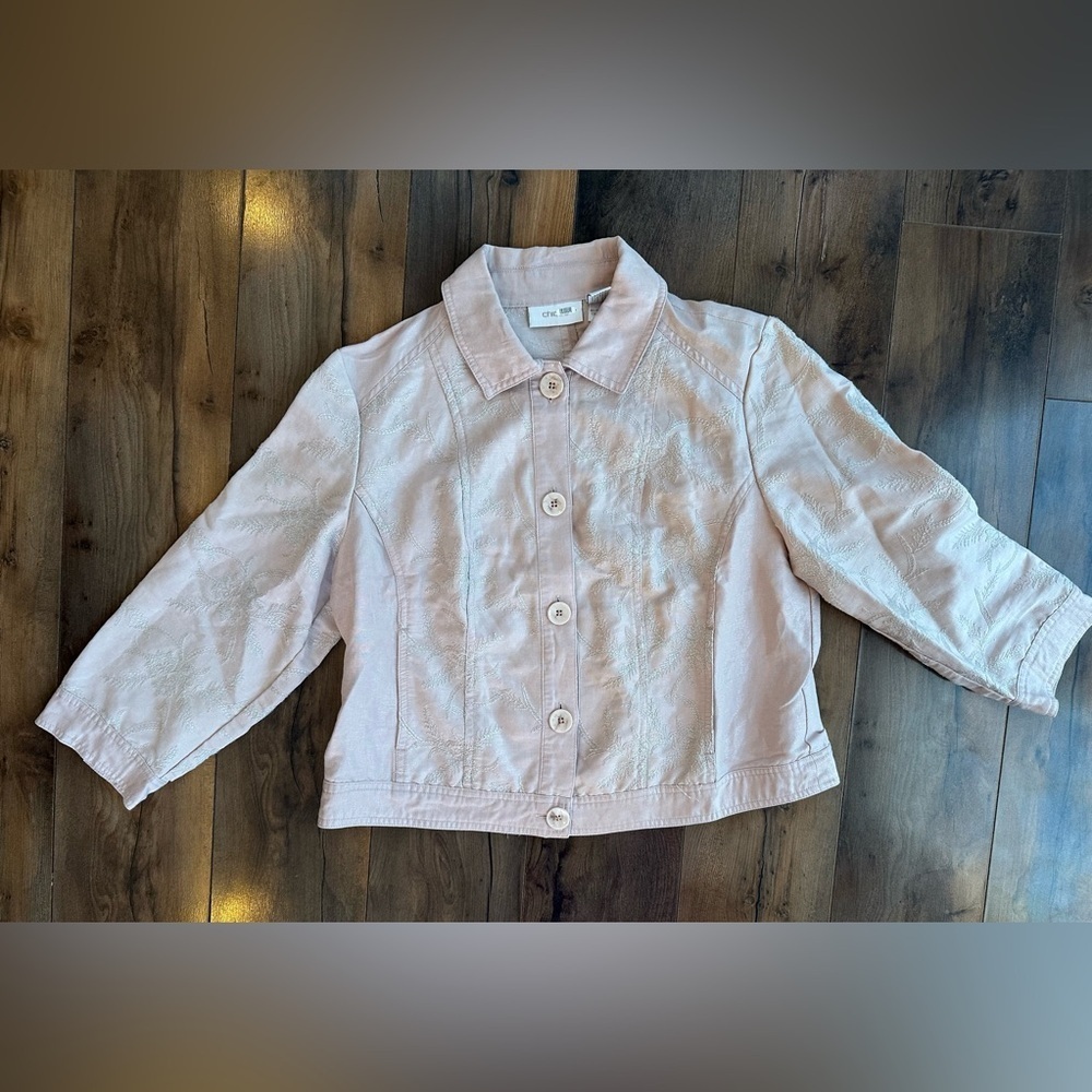 Chico’s Blush Pink Embroidered Linen Jacket Size 1 Cropped